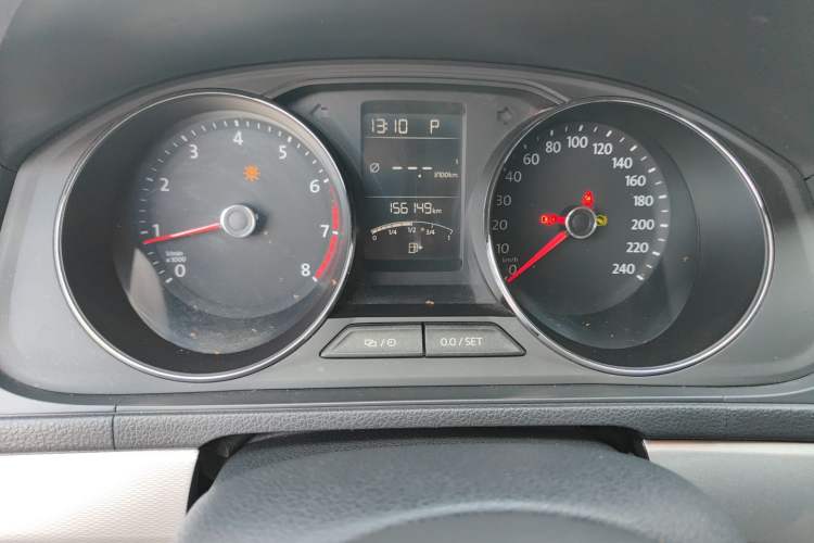 Used Volkswagen Gran Lavida 2015 230TSI DSG Comfort Edition Odometer Close Up