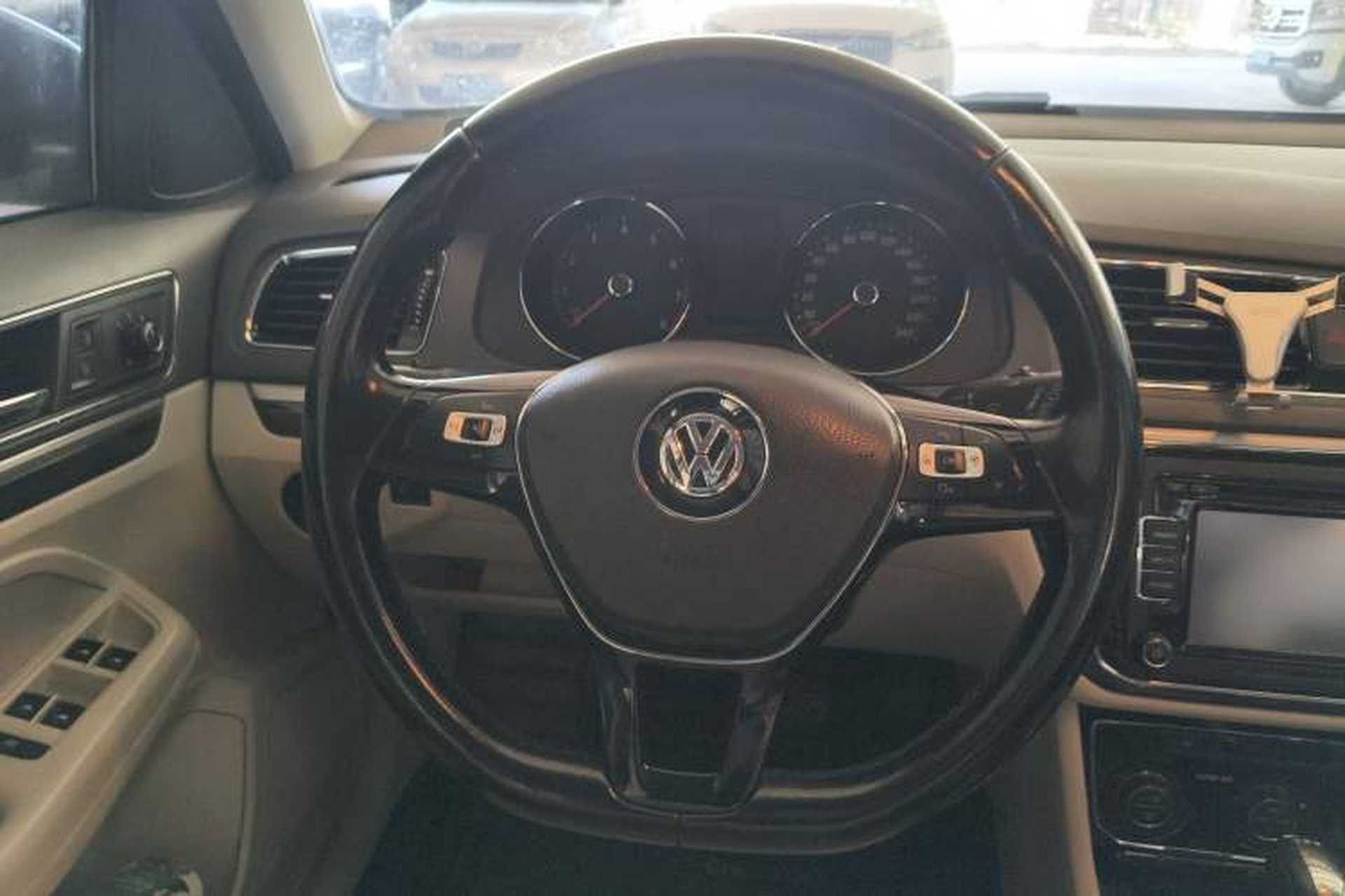 Used Volkswagen Gran Lavida 2015 230TSI DSG Luxury Edition Steering Wheel