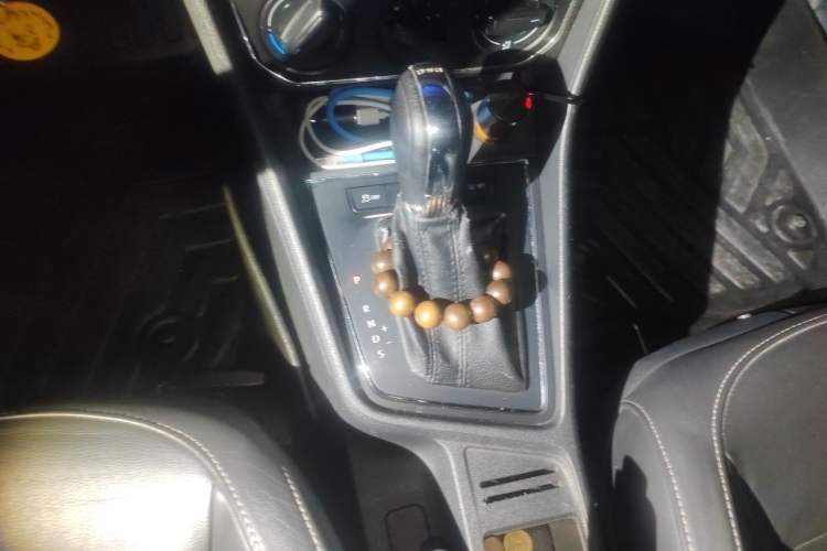 Used Volkswagen Gran Lavida 2015 230TSI DSG Comfort Edition Gear Lever