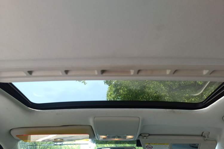 Used Volkswagen Gran Lavida 2015 1.6L Automatic Comfort Edition Headliner