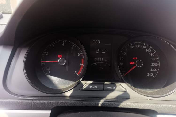 Used Volkswagen Gran Lavida 2015 1.6L Manual Fashion Edition Instrument Cluster