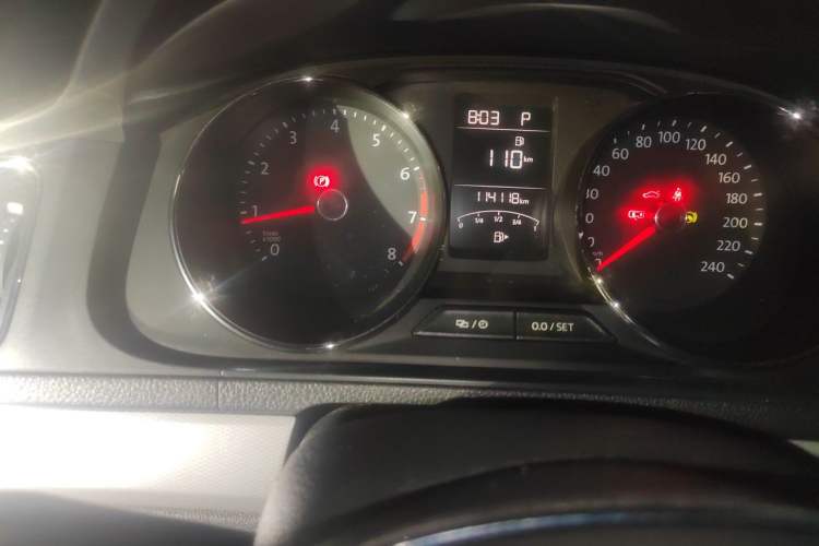 Used Volkswagen Gran Lavida 2015 230TSI DSG Comfort Edition Odometer Close Up