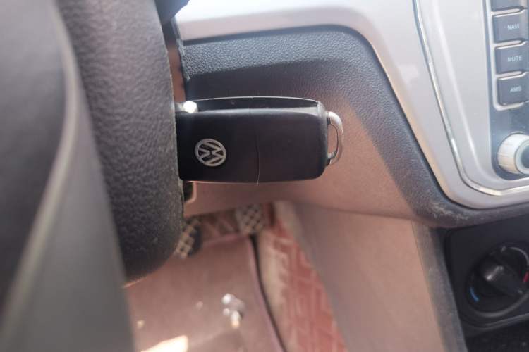 Used Volkswagen Gran Lavida 2015 1.6L Manual Fashion Edition Vehicle Key