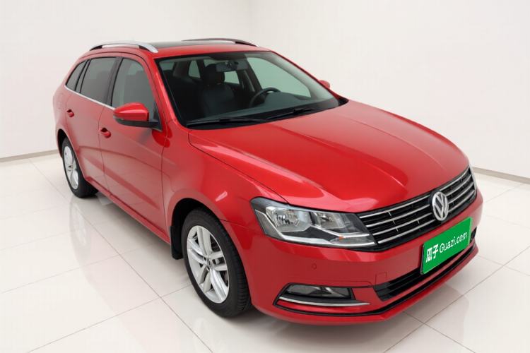 Used Volkswagen Gran Lavida 2015 1.6L Automatic Comfort Edition Exterior 1