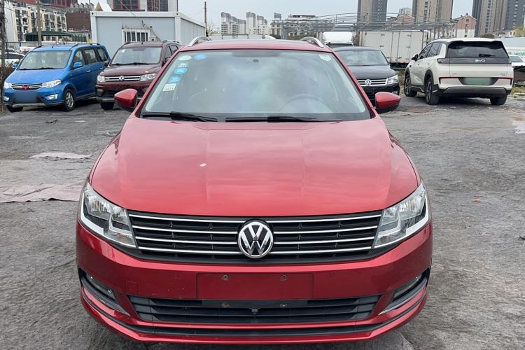Used Volkswagen Gran Lavida 2015 1.6L Automatic Comfort Edition Front