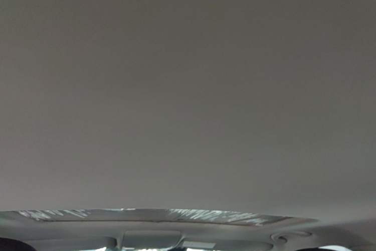 Used Volkswagen Gran Lavida 2015 1.6L Automatic Comfort Edition Headliner