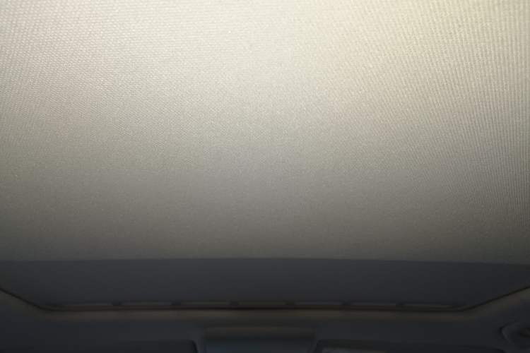 Used Volkswagen Gran Lavida 2015 1.6L Automatic Comfort Edition Headliner