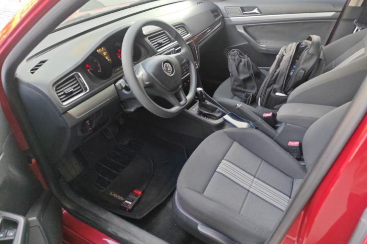 Used Volkswagen Gran Lavida 2015 1.6L Automatic Fashion Edition Left Front Seat