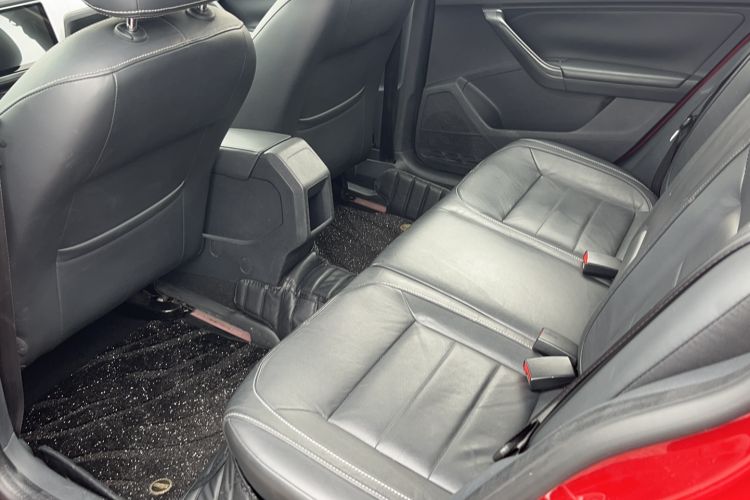 Used Volkswagen Gran Lavida 2015 1.6L Automatic Comfort Edition Left Rear Seat