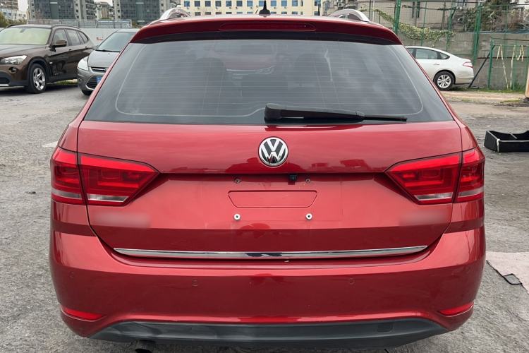 Used Volkswagen Gran Lavida 2015 1.6L Automatic Comfort Edition Rear