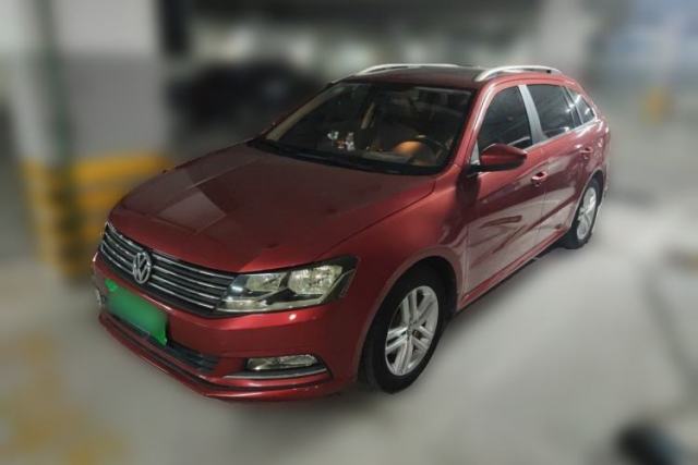 Ojetý Volkswagen Gran Lavida 2015 1.6L Automatic Comfort Edition