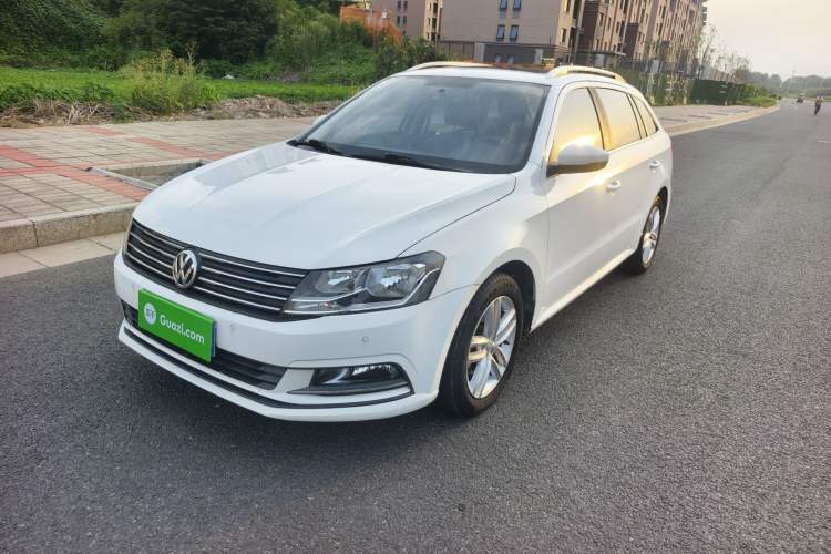 Ojetý Volkswagen Gran Lavida 2015 1.6L Manual Comfort Edition Guazi used car, China used car export, Used car for sale, Used  cars, Cheapest cars for sale