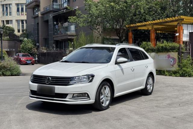 Used Volkswagen Gran Lavida 2015 1.6L Manual Comfort Edition