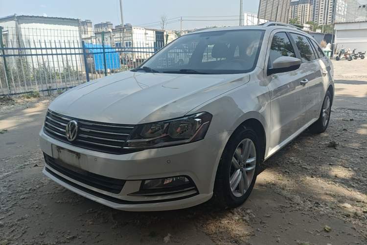 Used Volkswagen Gran Lavida 2015 230TSI DSG Comfort Edition Guazi used car, China used car export, Used car for sale, Used  cars, Cheapest cars for sale