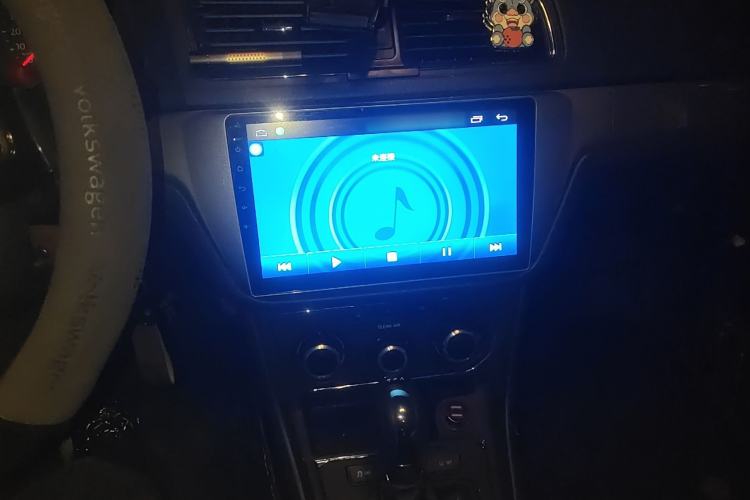 Used Volkswagen Gran Lavida 2015 230TSI DSG Comfort Edition Audio And AC Panel