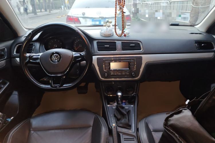 Used Volkswagen Gran Lavida 2015 230TSI DSG Comfort Edition Center Console