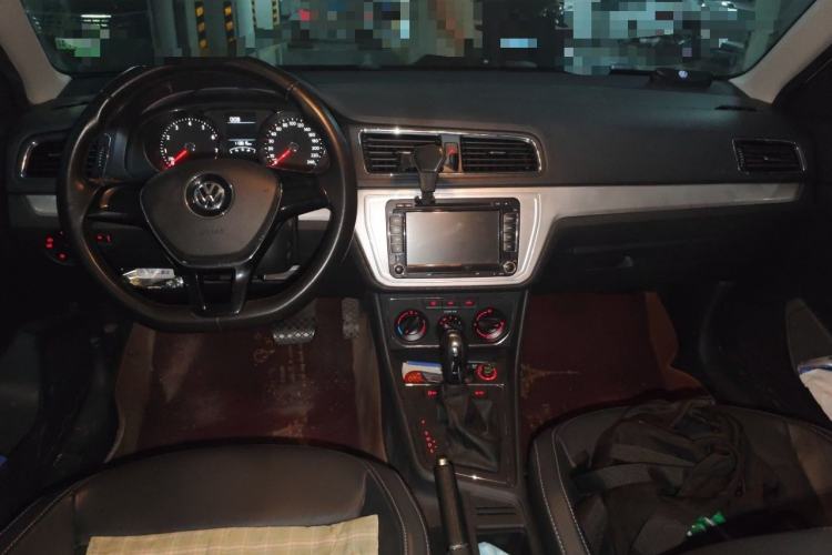 Used Volkswagen Gran Lavida 2015 230TSI DSG Comfort Edition Center Console