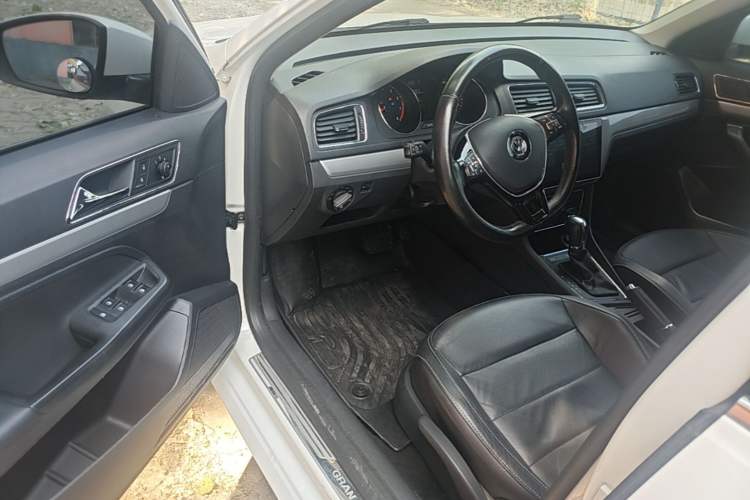 Used Volkswagen Gran Lavida 2015 230TSI DSG Comfort Edition Driver Seat