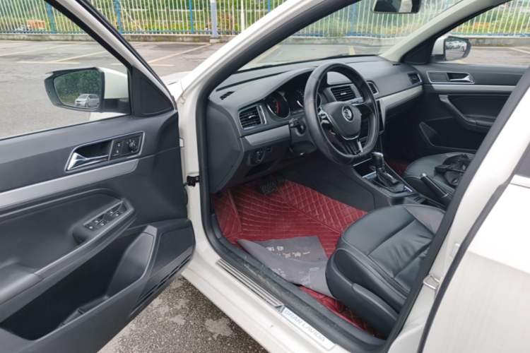 Used Volkswagen Gran Lavida 2015 230TSI DSG Comfort Edition Driver Seat
