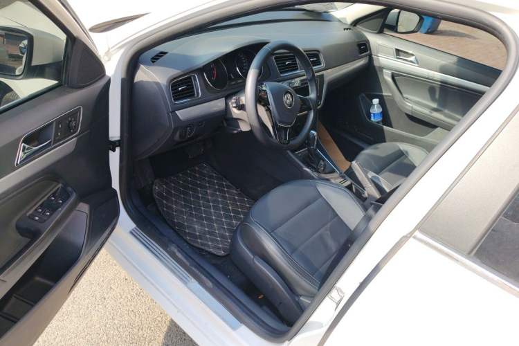 Used Volkswagen Gran Lavida 2015 230TSI DSG Comfort Edition Driver Seat