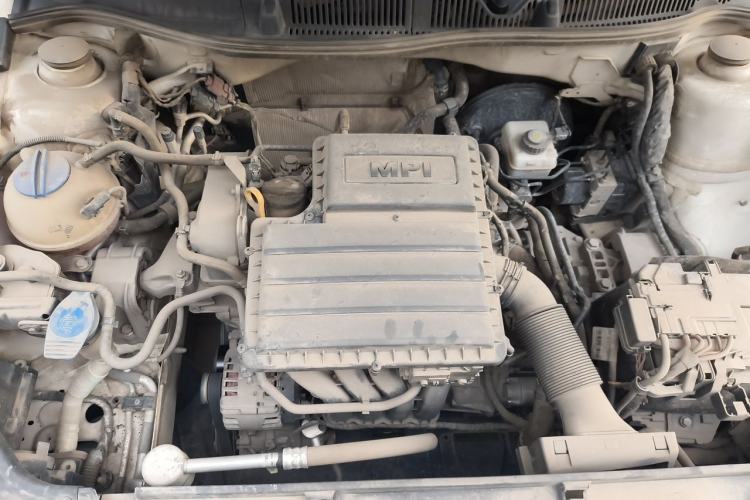 Used Volkswagen Gran Lavida 2015 1.6L Automatic Comfort Edition Engine Bay