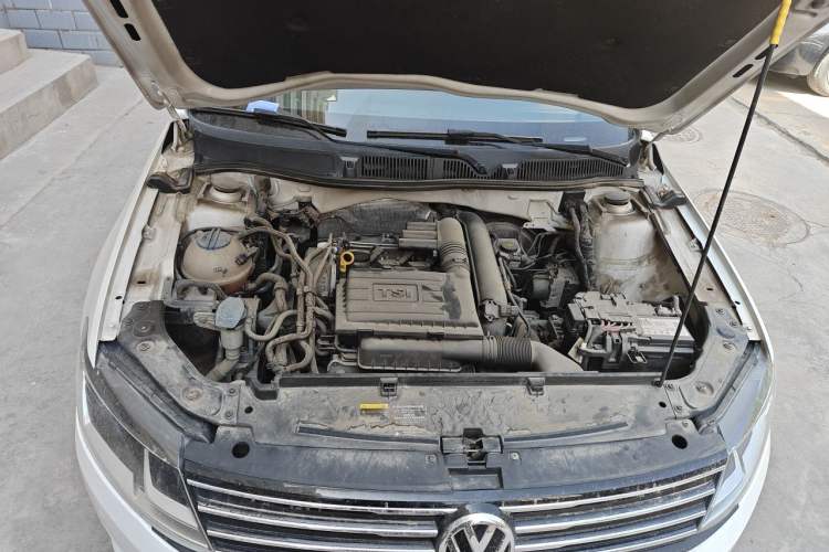 Used Volkswagen Gran Lavida 2015 230TSI DSG Comfort Edition Engine Bay