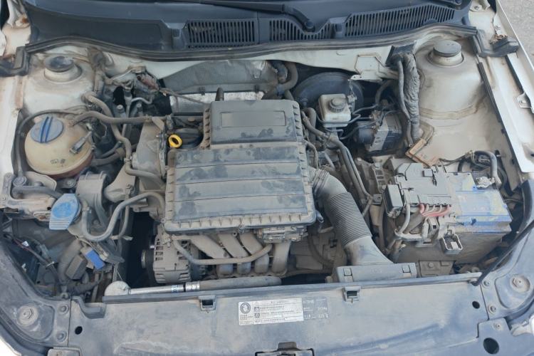 Used Volkswagen Gran Lavida 2015 1.6L Automatic Comfort Edition Engine Bay