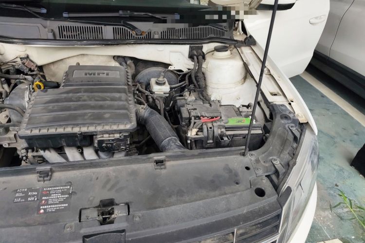 Used Volkswagen Gran Lavida 2015 230TSI Manual Comfort Edition Engine Bay Left