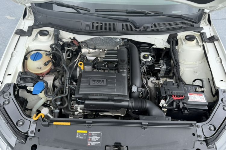 Used Volkswagen Gran Lavida 2015 230TSI DSG Comfort Edition Engine Bay