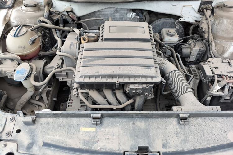 Used Volkswagen Gran Lavida 2015 1.6L Automatic Comfort Edition Engine Bay