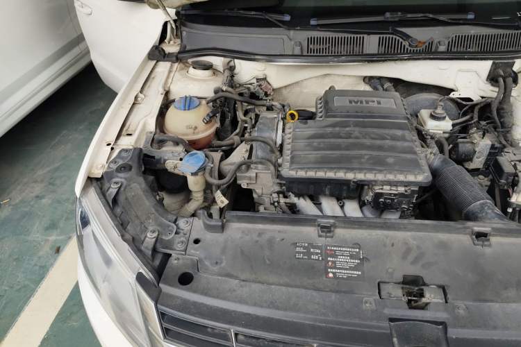 Used Volkswagen Gran Lavida 2015 230TSI Manual Comfort Edition Engine Bay Right