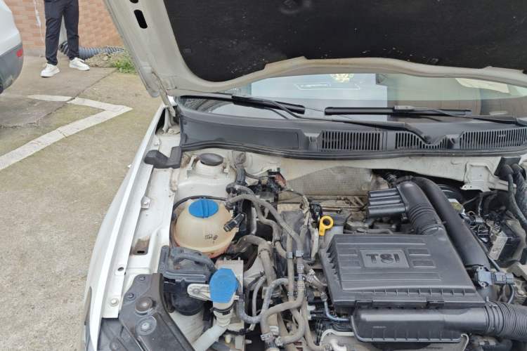 Used Volkswagen Gran Lavida 2015 230TSI DSG Comfort Edition Engine Bay Right