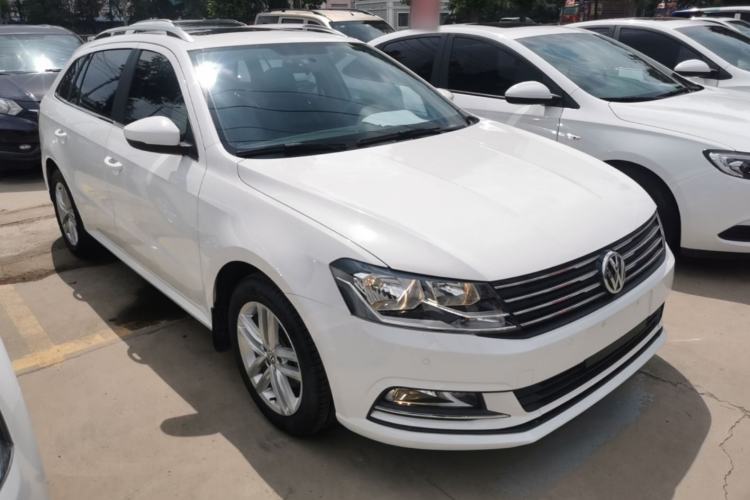 Used Volkswagen Gran Lavida 2015 1.6L Manual Comfort Edition Exterior 1
