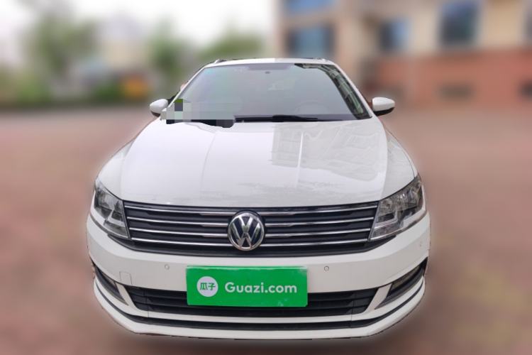 Used Volkswagen Gran Lavida 2015 1.6L Automatic Comfort Edition Exterior 1