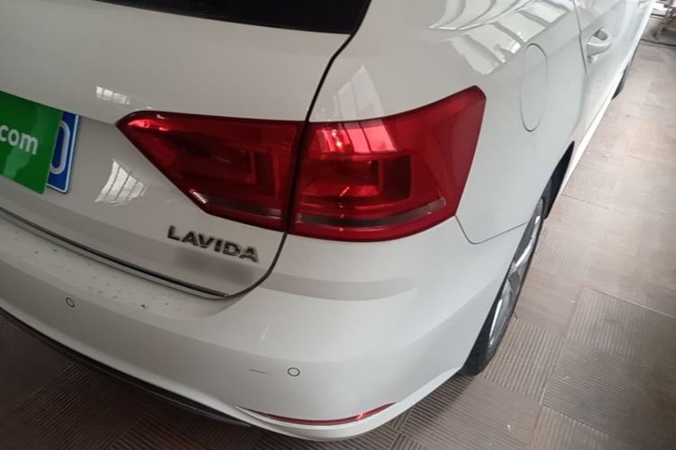 Used Volkswagen Gran Lavida 2015 230TSI DSG Comfort Edition Exterior 1
