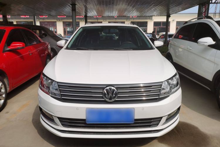 Used Volkswagen Gran Lavida 2015 230TSI DSG Comfort Edition Exterior 1