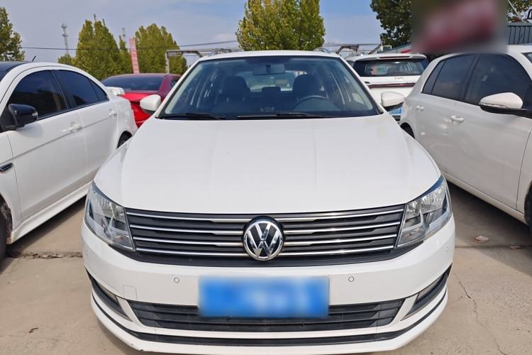 Used Volkswagen Gran Lavida 2015 1.6L Manual Comfort Edition Exterior 1