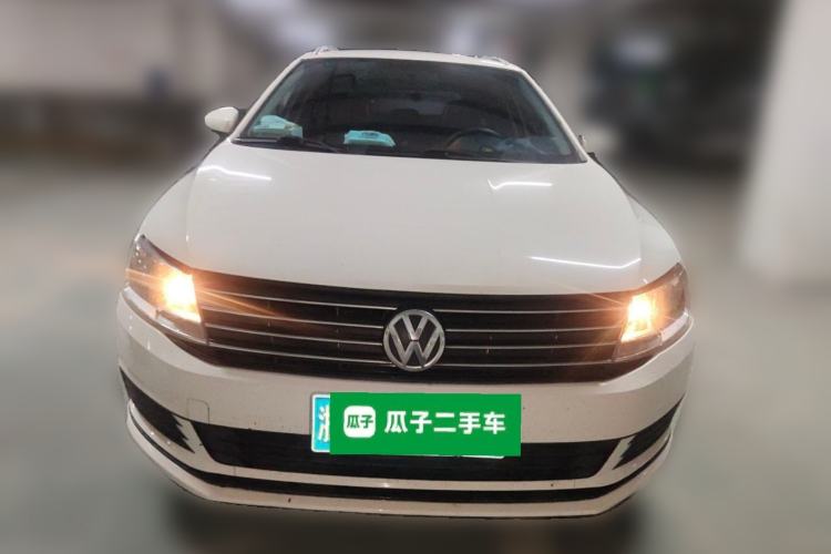 Used Volkswagen Gran Lavida 2015 1.6L Automatic Fashion Edition Exterior 1