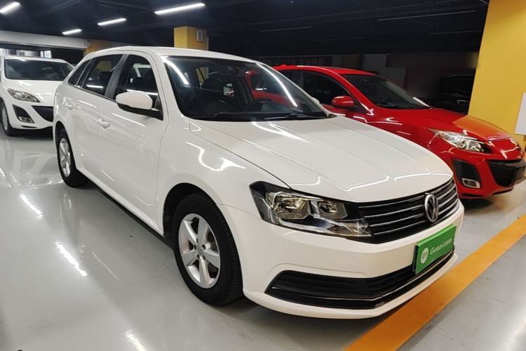 Used Volkswagen Gran Lavida 2015 1.6L Automatic Fashion Edition Exterior 1