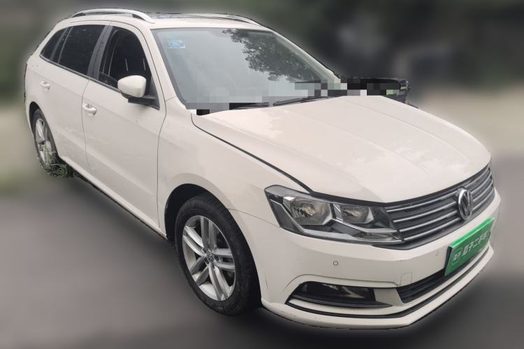 Used Volkswagen Gran Lavida 2015 1.6L Automatic Comfort Edition Exterior 1