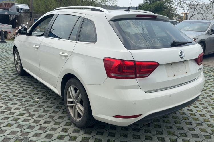 Used Volkswagen Gran Lavida 2015 1.6L Automatic Comfort Edition Exterior 2