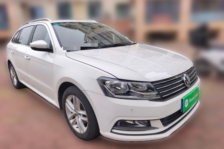 Used Volkswagen Gran Lavida 2015 1.6L Automatic Comfort Edition Exterior 2