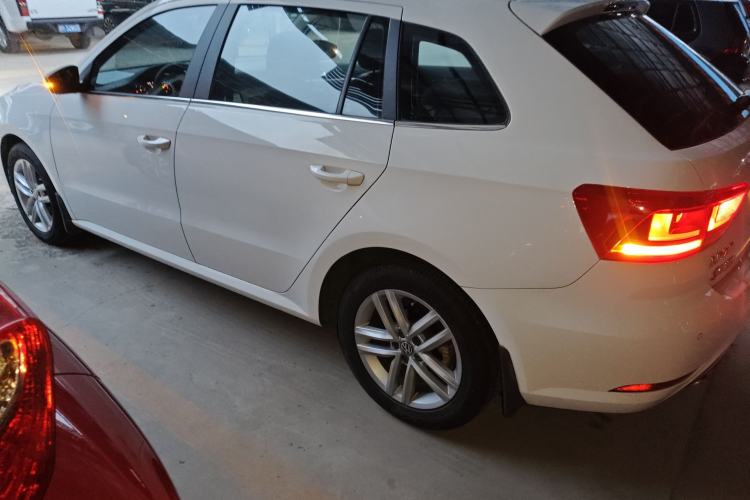 Used Volkswagen Gran Lavida 2015 230TSI DSG Comfort Edition Exterior 3