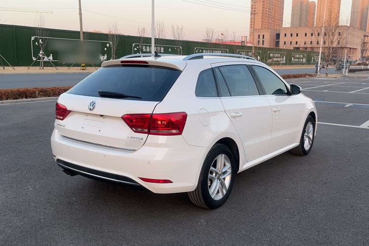 Used Volkswagen Gran Lavida 2015 230TSI DSG Comfort Edition Exterior 3