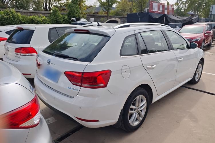 Used Volkswagen Gran Lavida 2015 1.6L Manual Comfort Edition Exterior 3