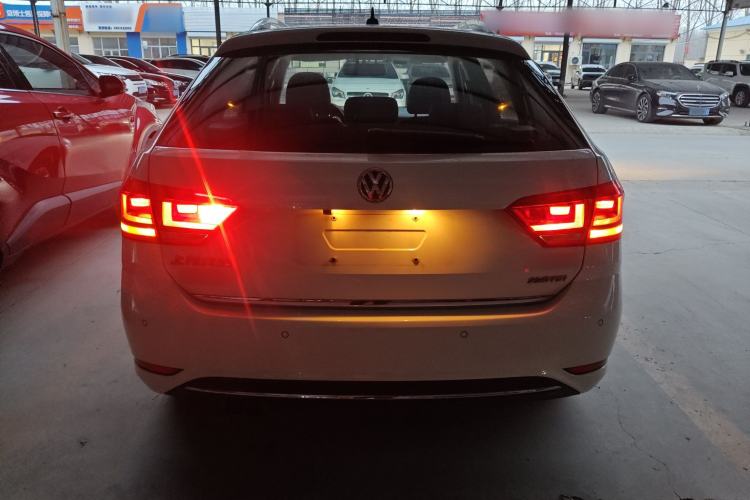 Used Volkswagen Gran Lavida 2015 230TSI DSG Comfort Edition Exterior 4