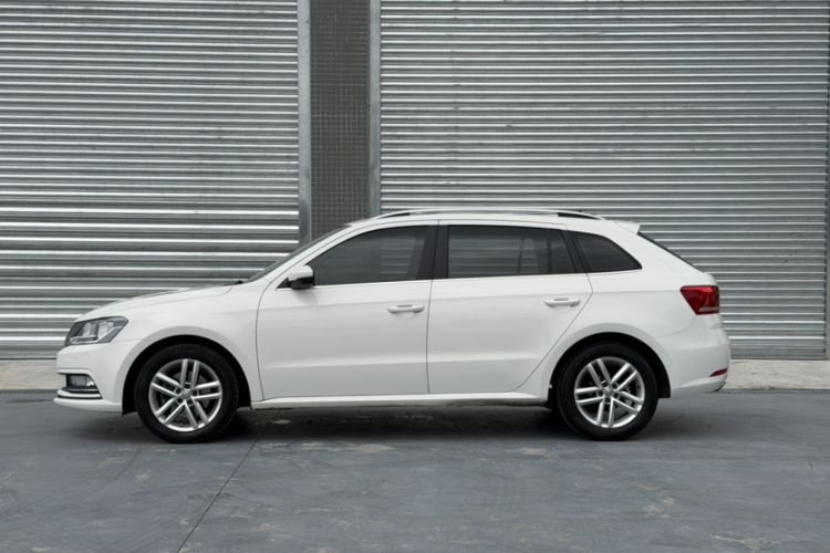 Used Volkswagen Gran Lavida 2015 230TSI DSG Comfort Edition Exterior 4