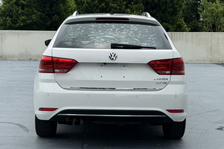 Used Volkswagen Gran Lavida 2015 230TSI DSG Comfort Edition Exterior 7