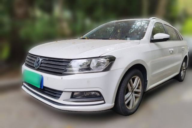 Volkswagen Gran Lavida 2015 1.6L Automatic Comfort Edition с пробегом