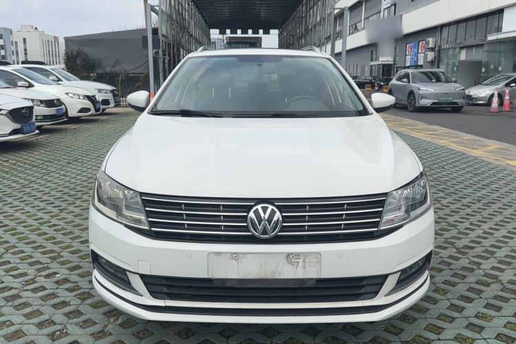 Used Volkswagen Gran Lavida 2015 1.6L Automatic Comfort Edition Front